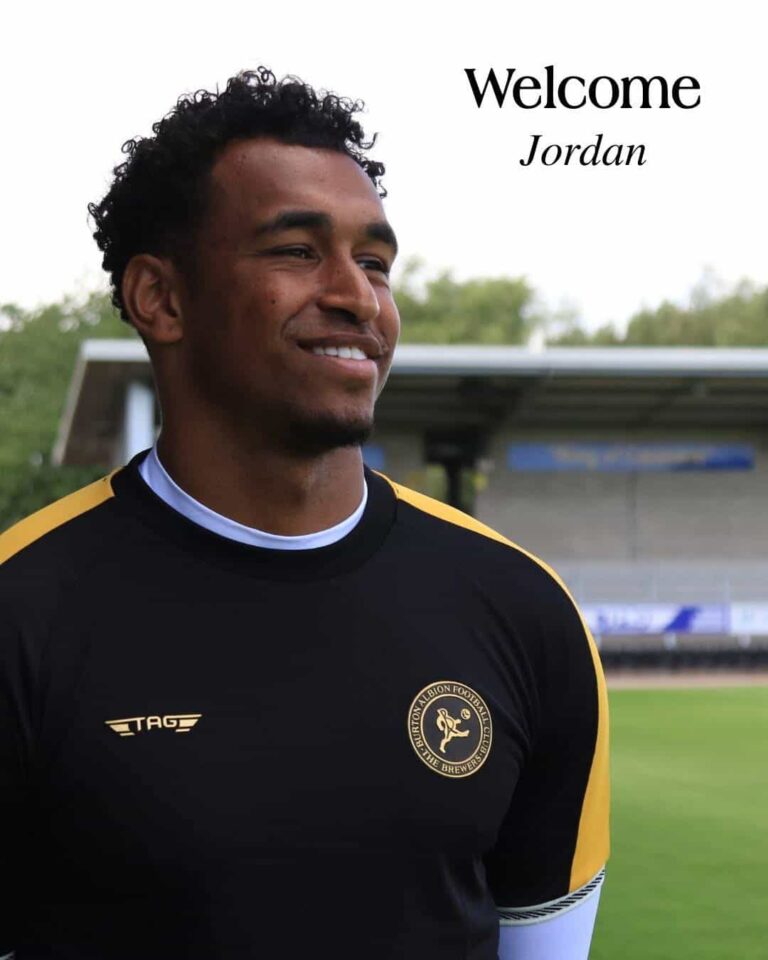 Amissah Again at Burton Albion: Goalkeeper Makes Everlasting Change